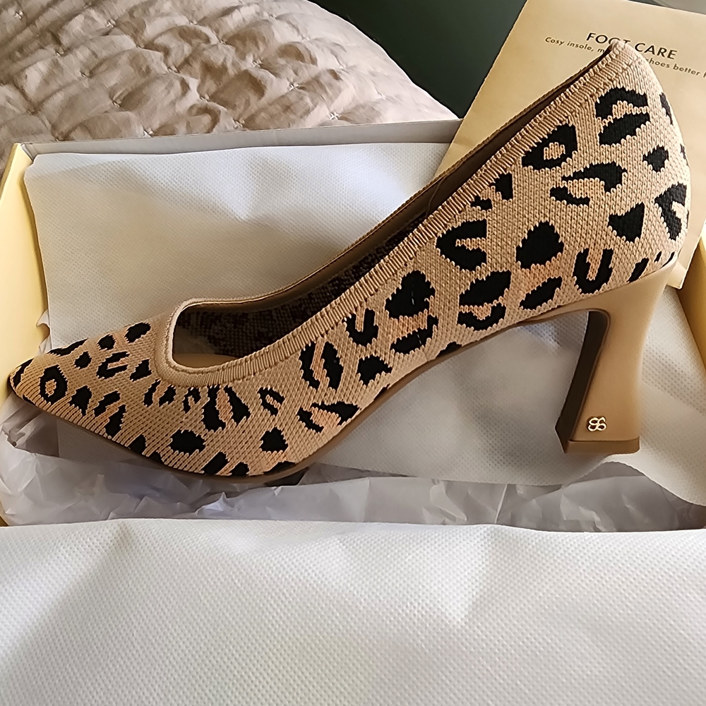 Leopard Print Tan & Black Block Heel Pumps